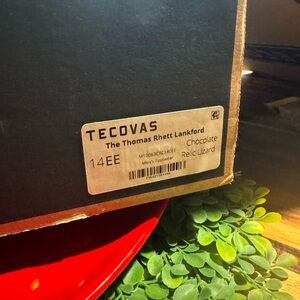Tecovas Brown Accent Label